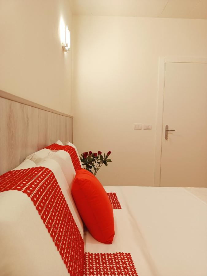 Arcobaleno Rooms Mestre-Venezia Esterno foto